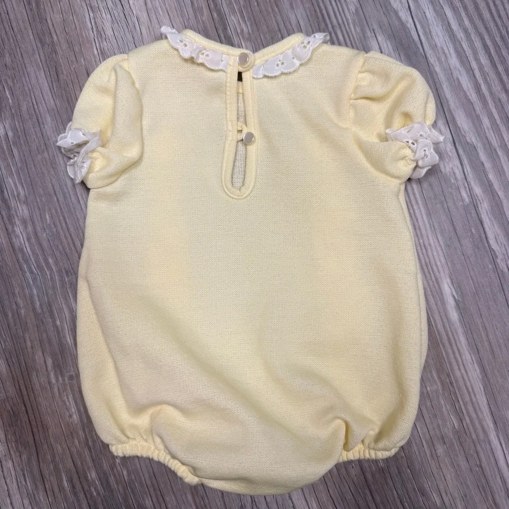 Vintage Carters Baby Girl 9M Yellow Eyelet Lace Bow Bubble Romper Made in USA